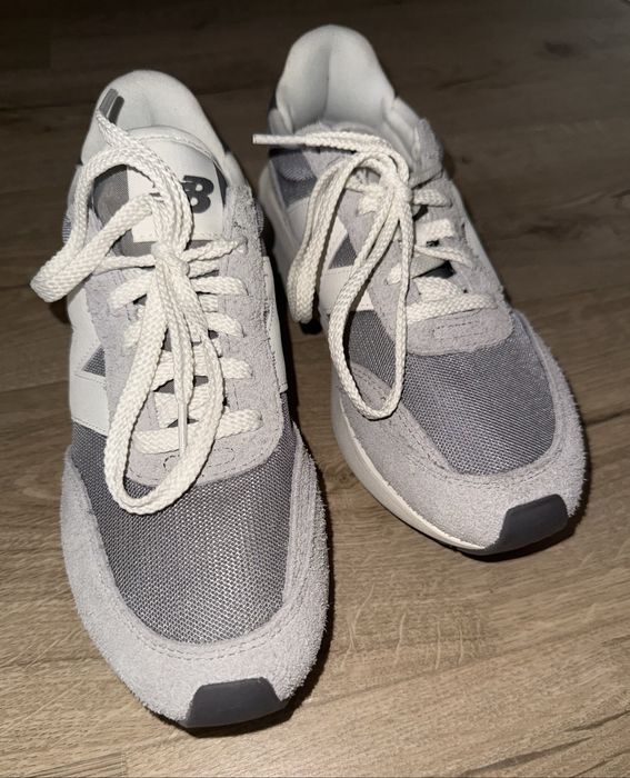 Sneakersy damskie New Balance rozm. 41.5