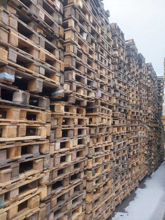 Продаж дерев'яних піддонів
