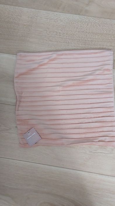 Dwie nowe poszewki na poduszki komplet