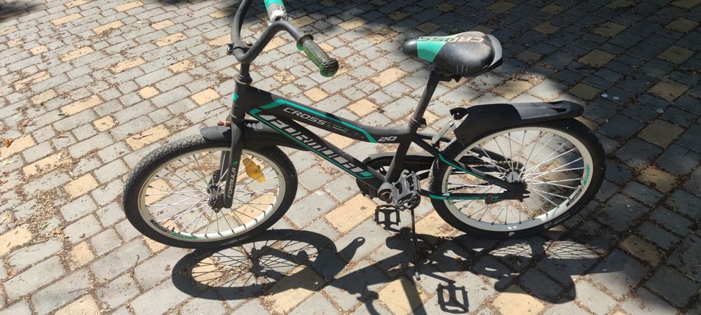 Детский велосипед. На 6-10 лет 17 колеса.