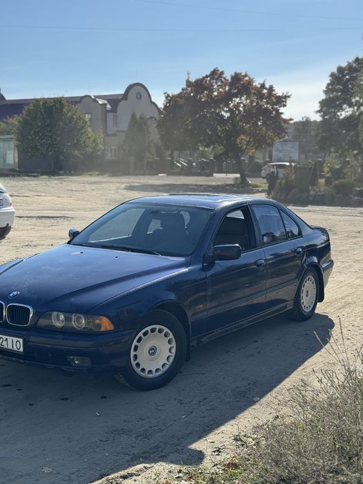 Автомобіль Bmw e39
