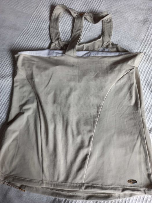Top de treino Adidas, Tam L (Portes incluídos)