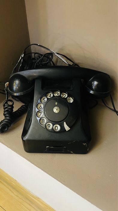 Telefon aparat antyk z tarczą