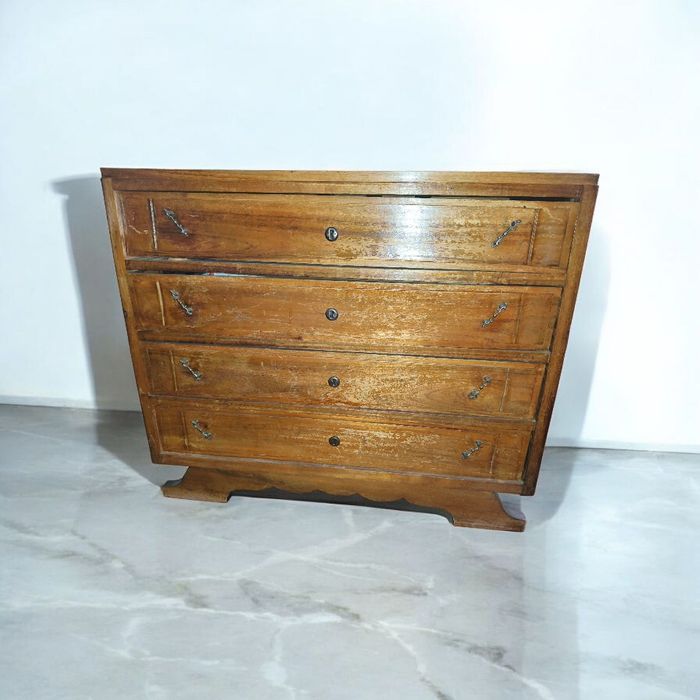 Cómoda antiga 4 gavetas