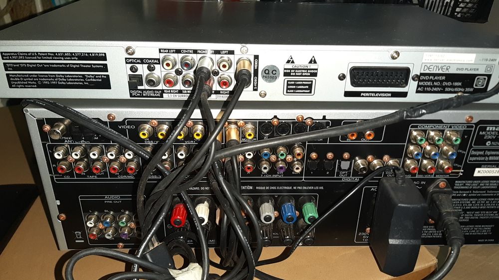 Receptor Surround Marantz SR4600 AV e Leitor de DVD