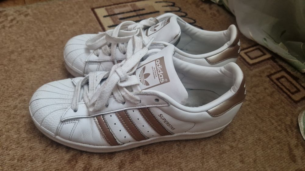 Кросівки superstar. Adidas. Оригінали.