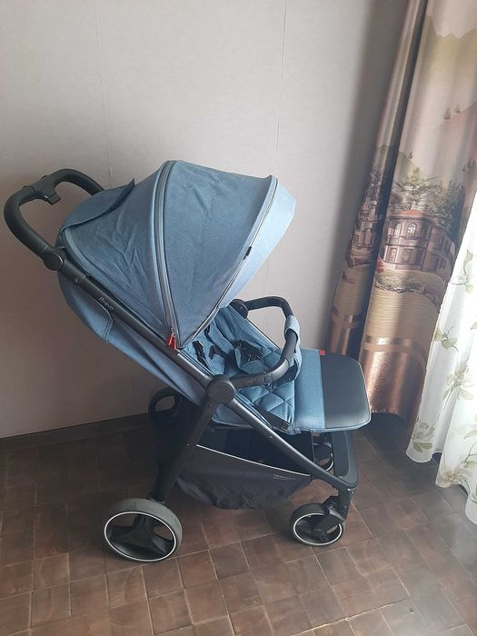 Прогулянкова коляска carrello bravo