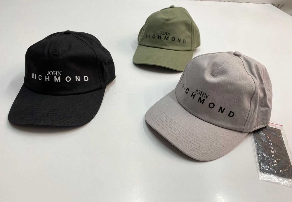 Дорослі кепки оптом сток кепки Richmond