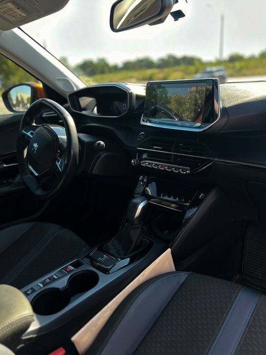 Продаж Пежо 2008