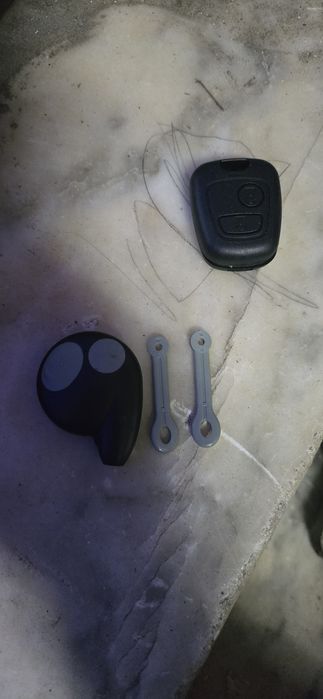 Caixa de comando cobra e para chave Peugeot