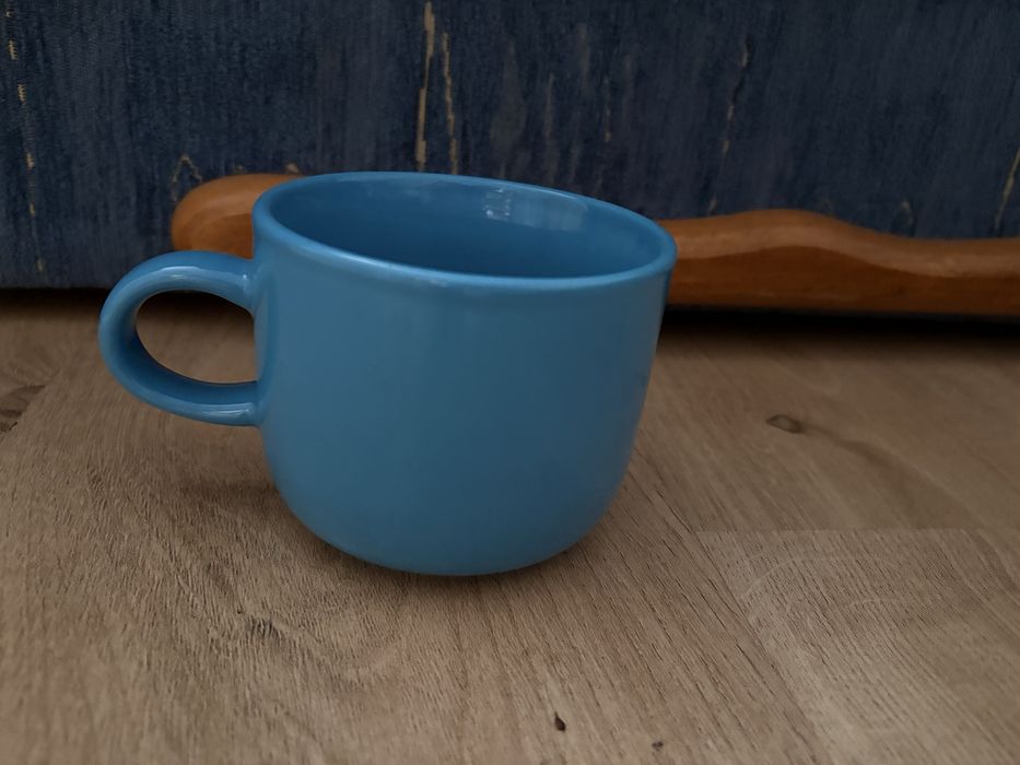 Kubek duży z uszkiem