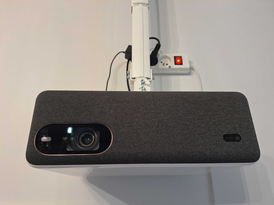 projektor laserowy Xiaomi Mijia ALPD3.0 i Ekran elektryczny 110"