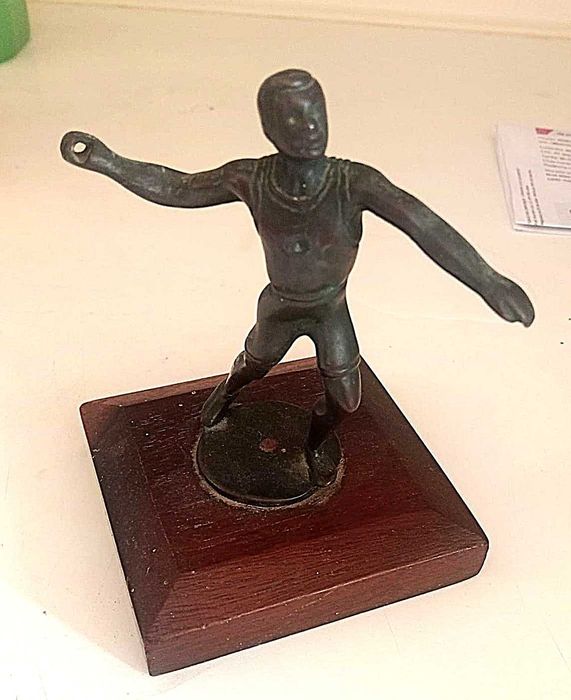 Antiga Escultura Bronze Lançador de Dardo