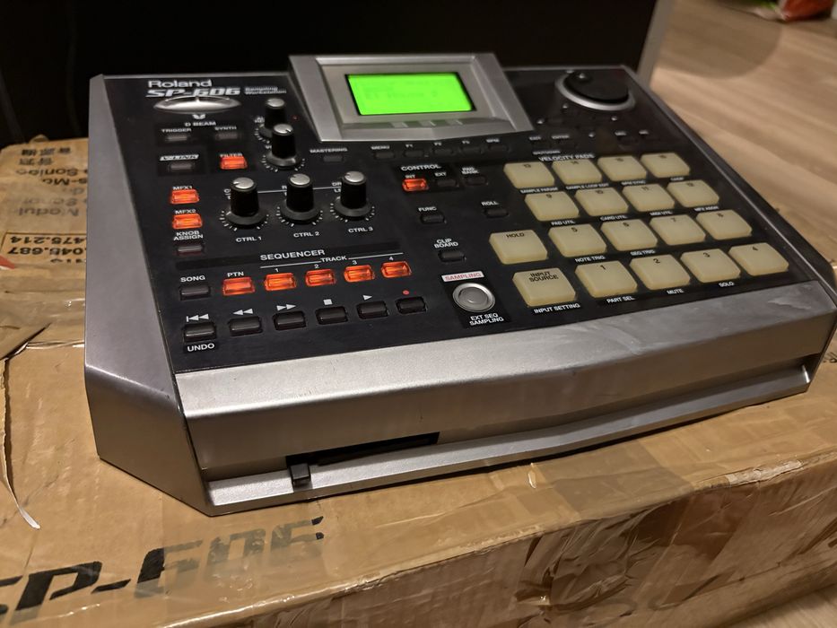 Roland sp606 rarissimo na caixa origjnal