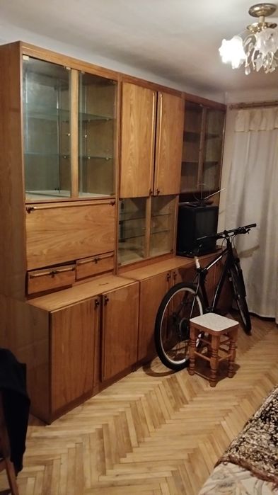 Продам старі меблі