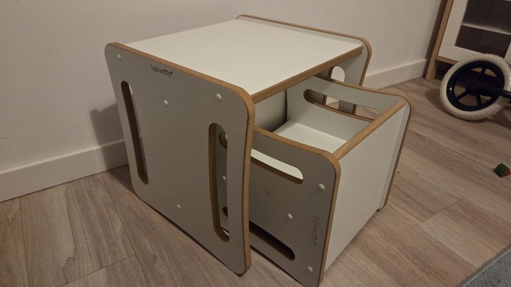 Krzesełko i stolik dziecięce Tuptiwood