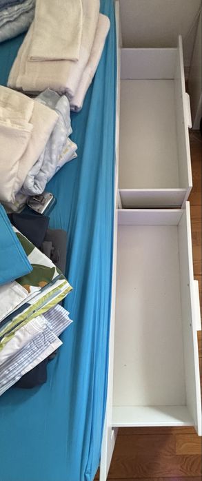 Cama pessoa singular + colchao