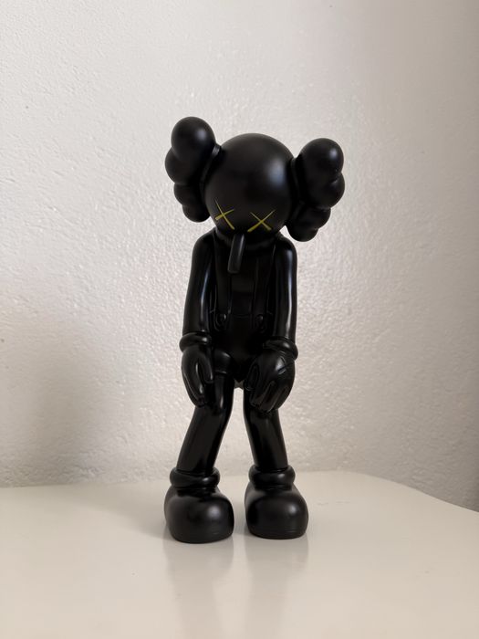 Boneco Kaws 37 Cm