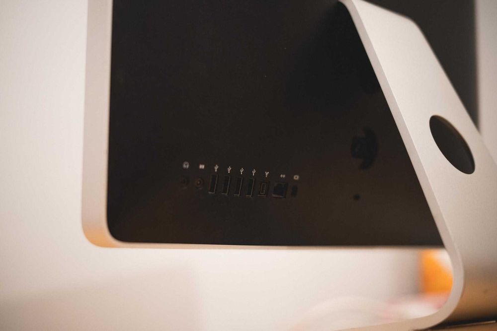 iMac 20 cali | 3 GB Ram / Core 2 Duo