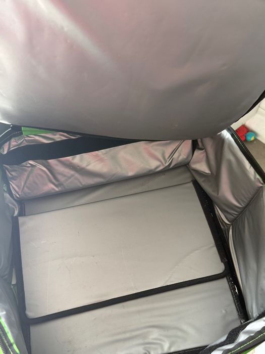 Mala Uber eats quadrada