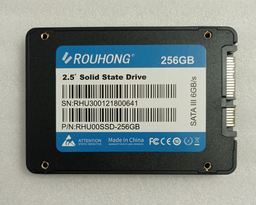 Sata ssd на 256gb новый