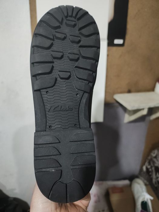 Buty skórzane Clarks na membranie Gore-Tex. Rozmiar 44.5