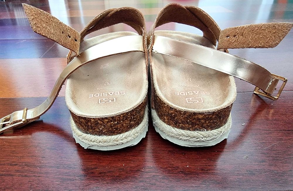 Sandálias em tom acobreado Seaside, tamanho 37