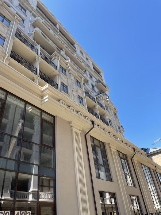 Фітнес. Супермаркет. Учбовий центр . Новий клубний будинок.