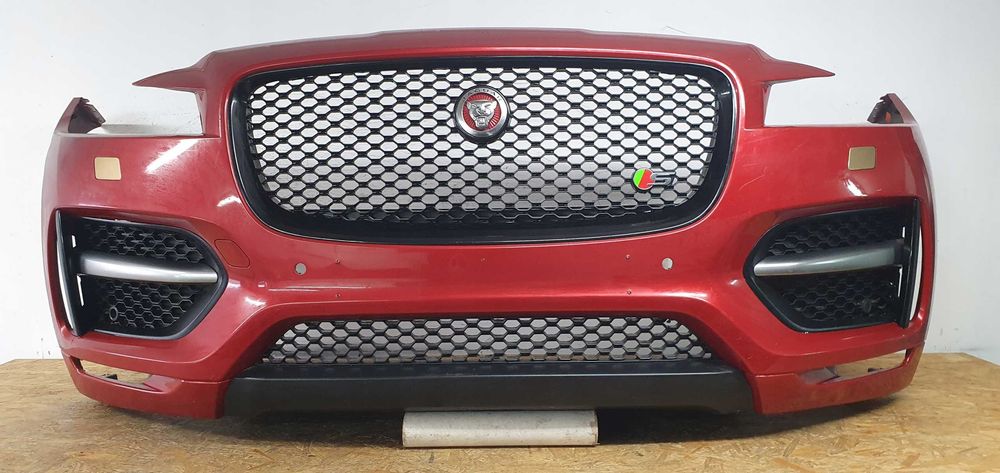 JAGUAR F-PACE Комплектний перед