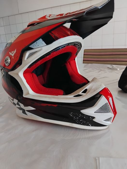 Capcete de bmx pequeno
