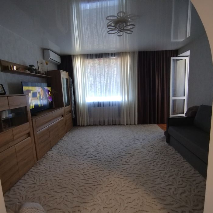 Продам 2-х кімнатну квартиру