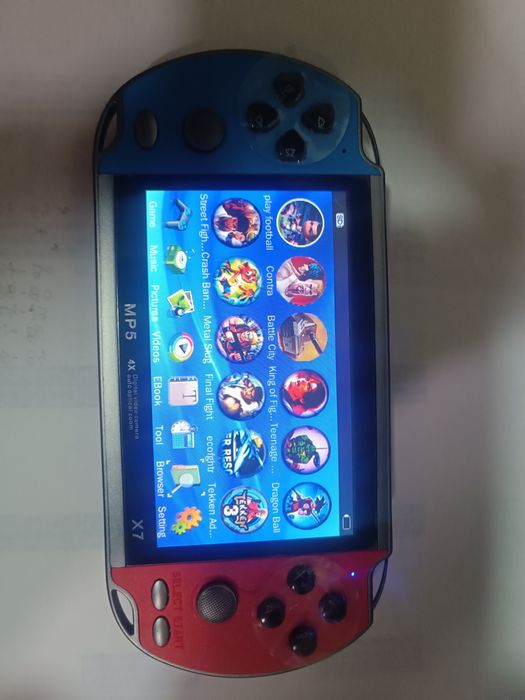 Consola de Jogos Portátil