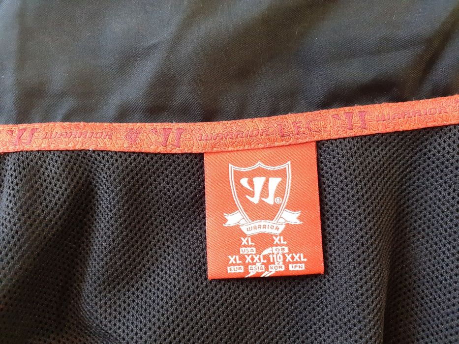 Kurtka Warrior Liverpool FC.