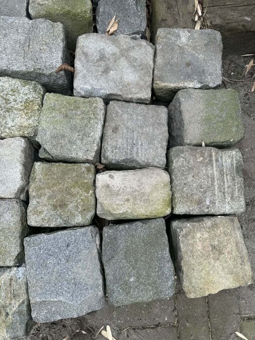 Starobruk kostka granitowa 20x20 duża