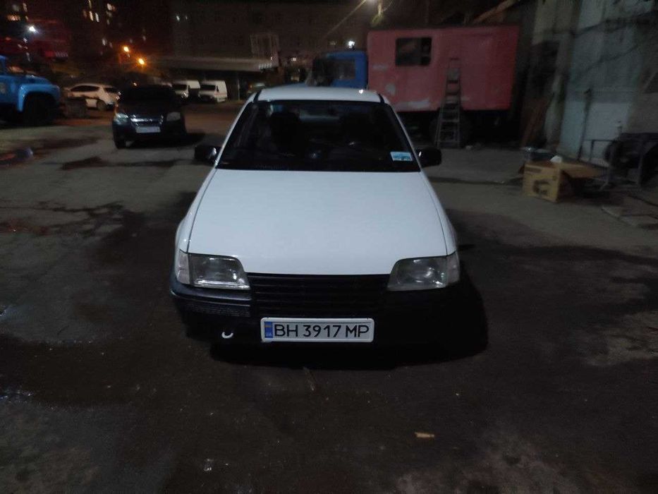 Продаж авто Opel Kadett 1.3 Бензин