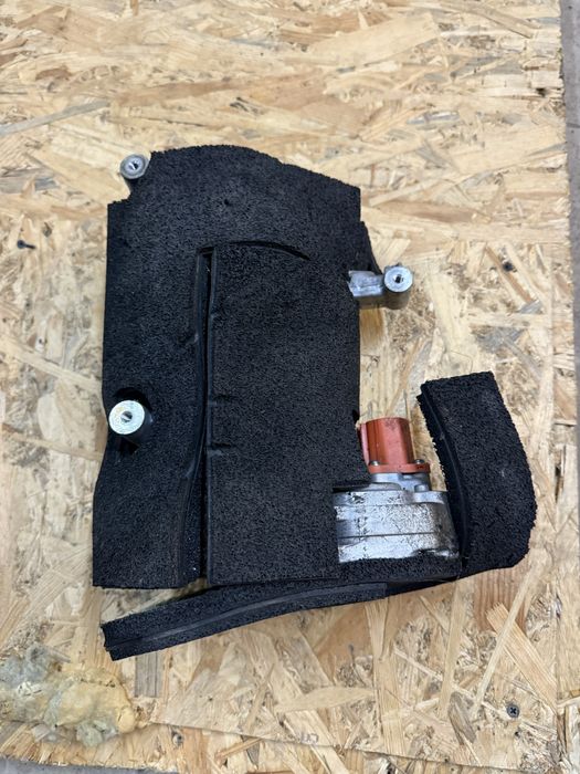 Компрессор теплового насосу кондиціонера tesla model 3 model y