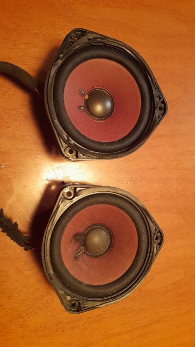 Dois altifalantes Bose Panaray 802