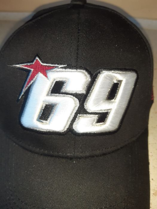 Bejsbolówka czapka z daszkiem haft