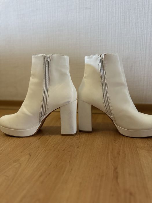 Ботильйони на підборі “Anna Field”, сапожки жіночі, демісезонне взуття