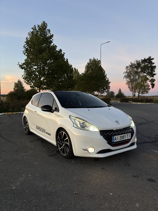 Peugeot 208 GTI 2013