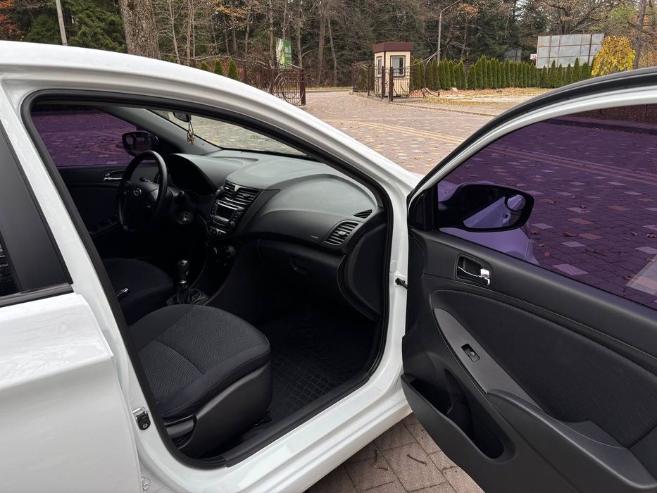Hyundai Accent 2012 року, 1.4 бензин, механіка. Авто в хорошому стані,