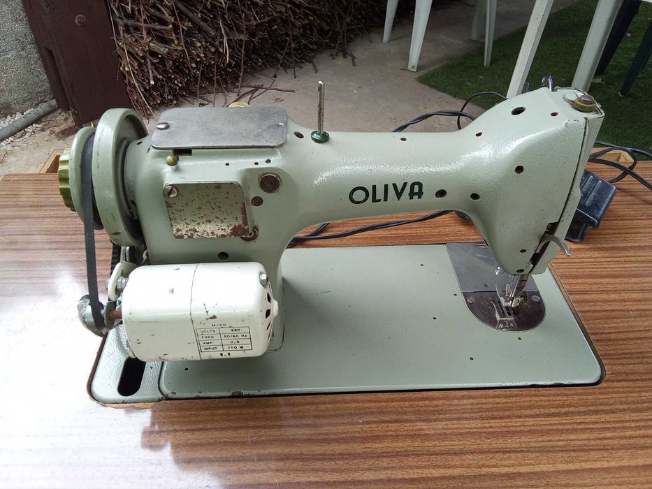 Máquina de Costura Oliva CL.50 Automática