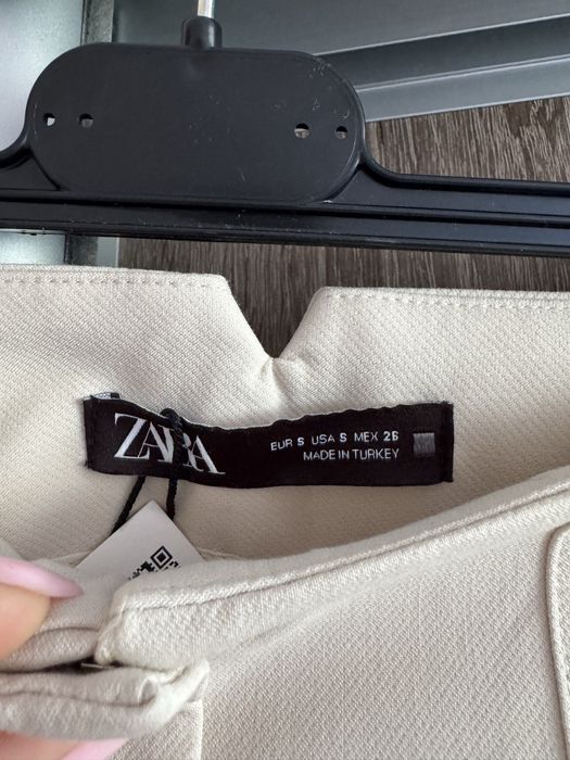 Брюки ZARA молочного кольору, нові з біркою, розмір S