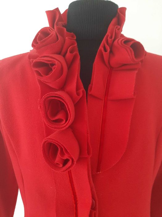 Casaco Vermelho Veste M. Novo