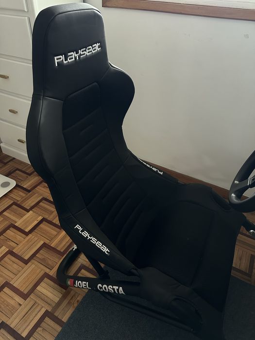 Playseat trophy + thrustmaster t300rs