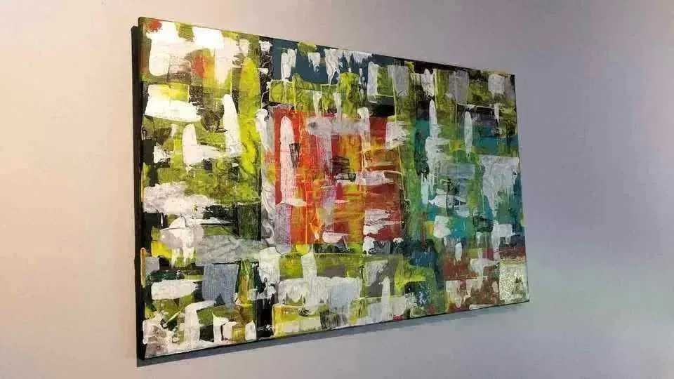 Tela abstrata pintada em acrílico com dimensões de 80x50cm