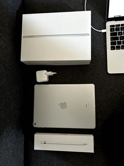 iPad 7 generacja 128 GB + Apple Pencil stan bdb