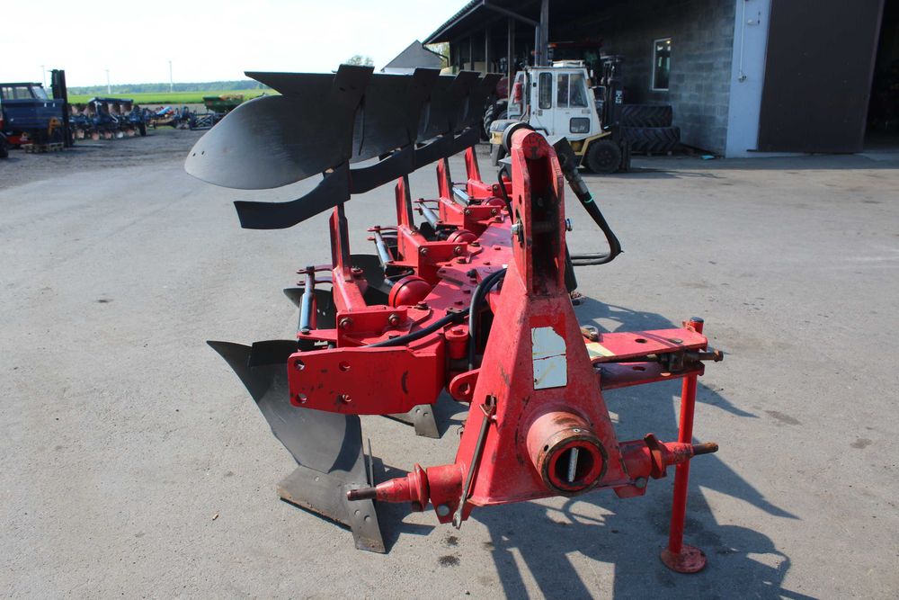 Pług 4 skibowy obrotowy Overum agrolux