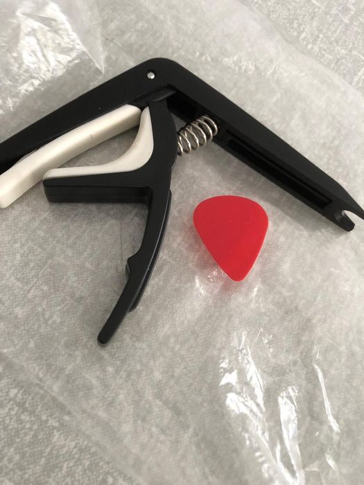 Violão 38 Polegadas - Novo com Capa , Capotraste, Paleta,  Afinado