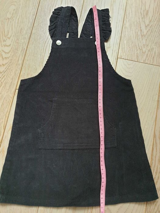 Sztruksowa spódniczka dziecięca spódnica na szelkach ogrodniczka